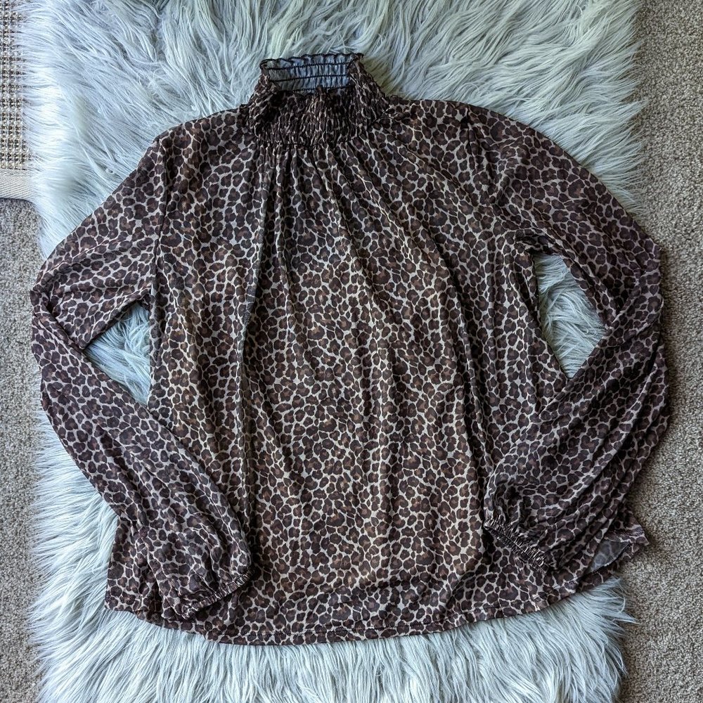 WILD FABLE Leopard Swing Turtleneck Flowy Top M